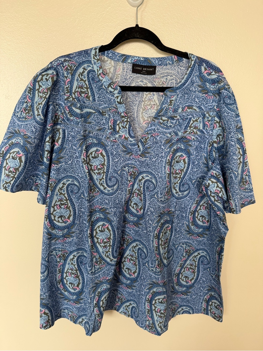LANE BRYANT Blue Paisley Print Short Sleeve Blouse
